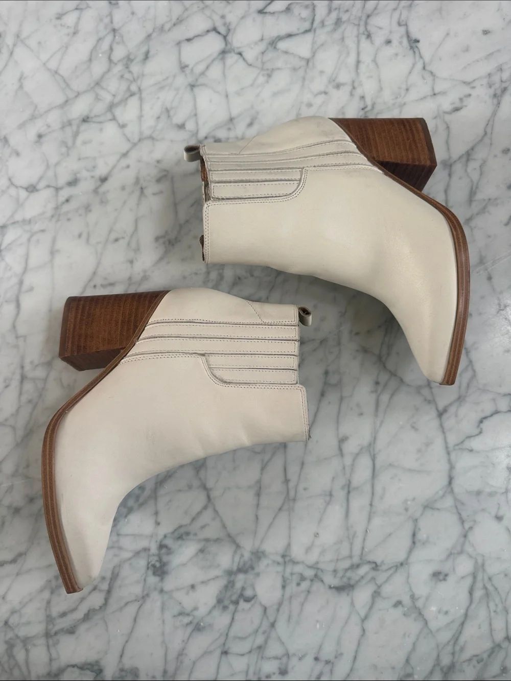 Marc Fisher Matter Chelsea Boot Ivory Leather Sz 7.5